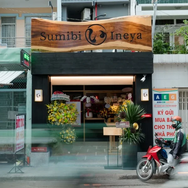 Sumibi Ineya — Phạm Viết Chánh